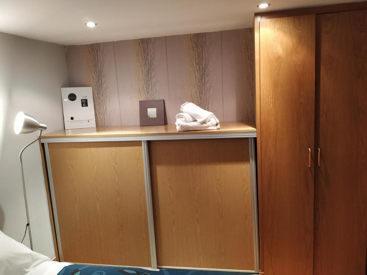 Apartamentos Deluxe Barajas Мадрид Экстерьер фото