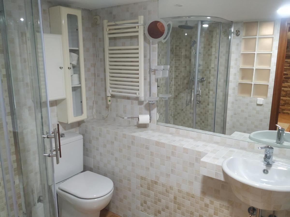Apartamentos Deluxe Barajas Мадрид Экстерьер фото