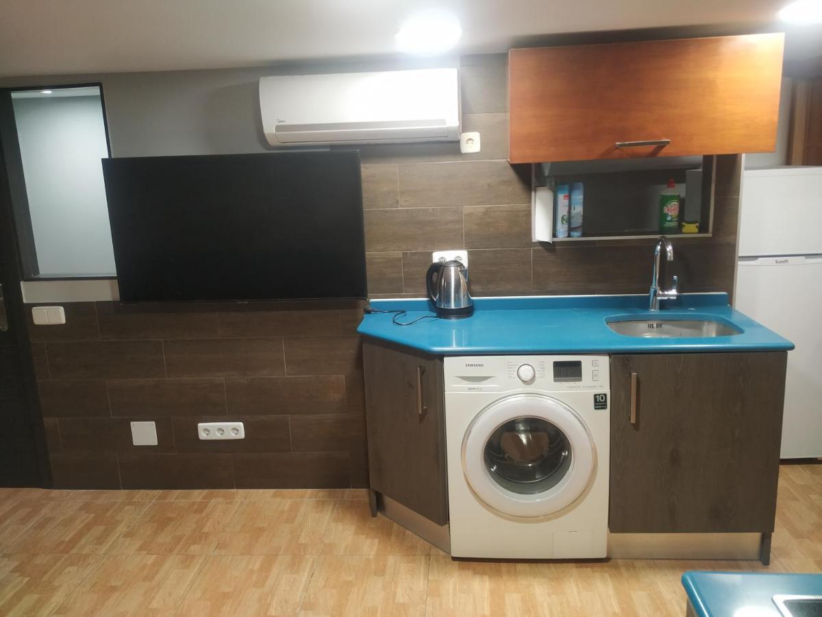 Apartamentos Deluxe Barajas Мадрид Экстерьер фото
