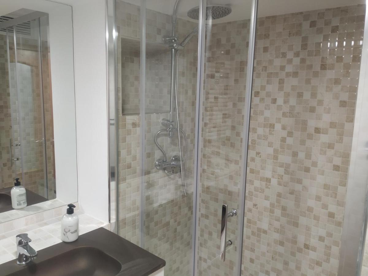 Apartamentos Deluxe Barajas Мадрид Экстерьер фото