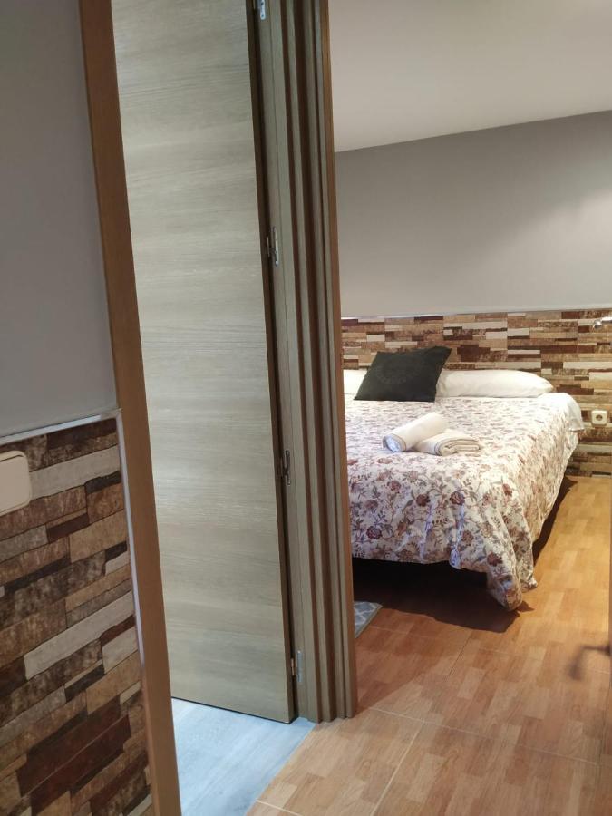 Apartamentos Deluxe Barajas Мадрид Экстерьер фото