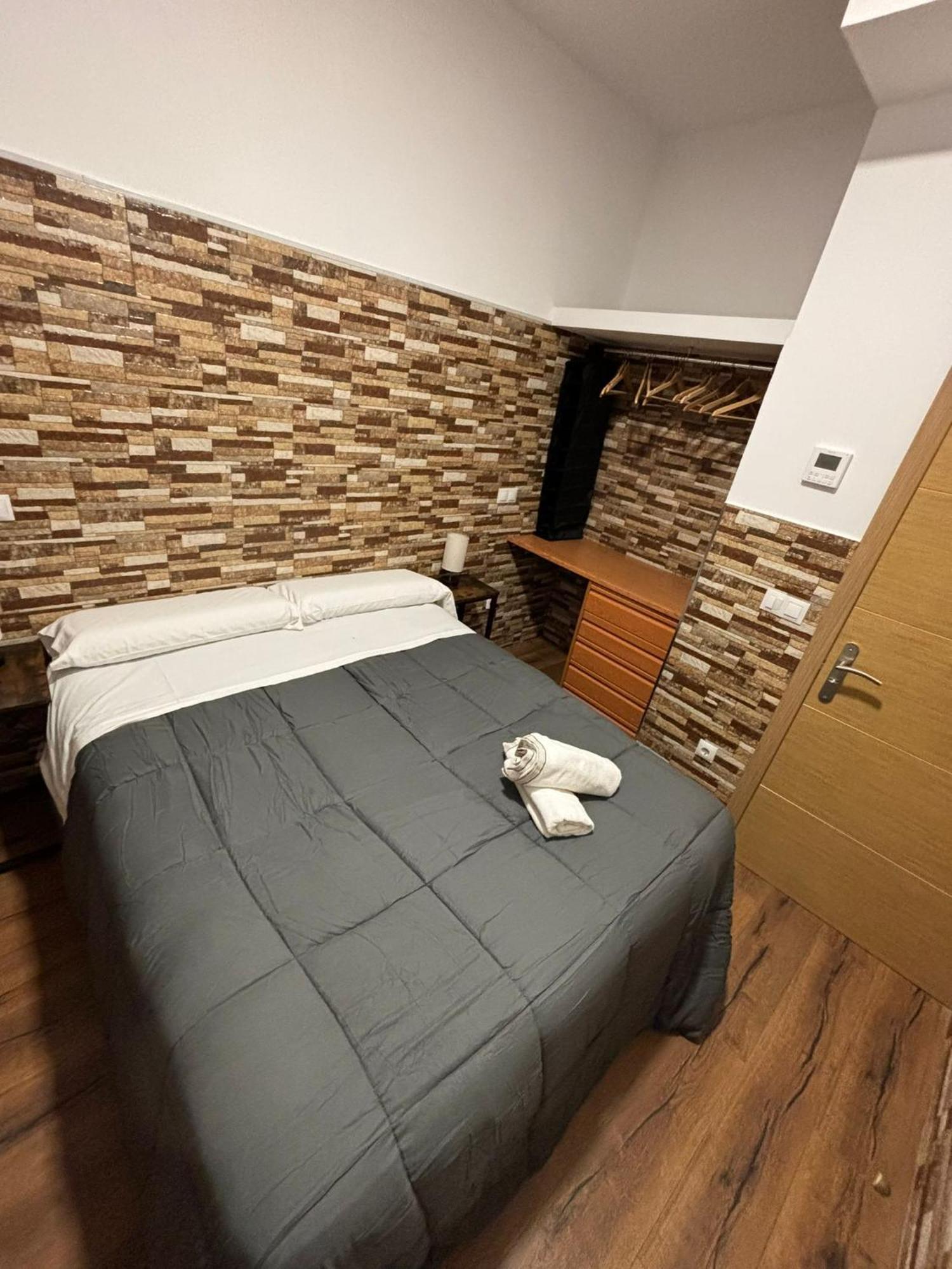 Apartamentos Deluxe Barajas Мадрид Экстерьер фото